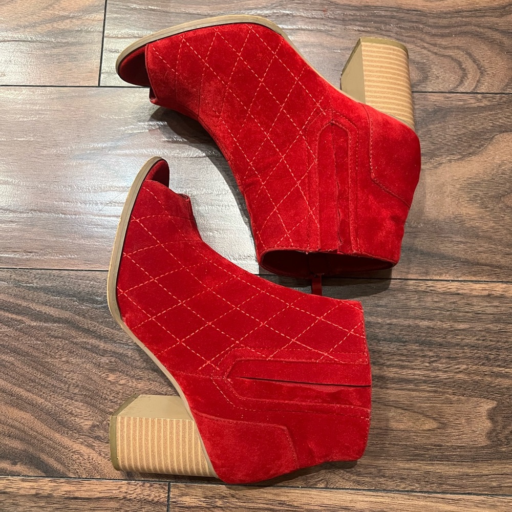 JG Booties Size 7 | Red, Faux Suède, Peep Toe Booties